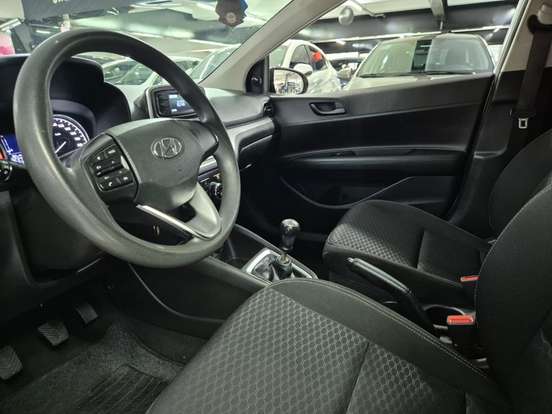 HYUNDAI-HB20-2022