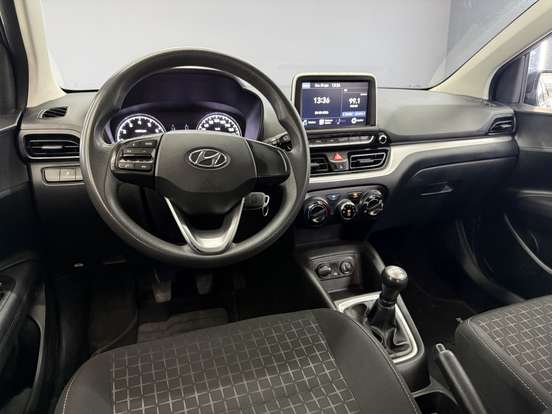 HYUNDAI-HB20-2022