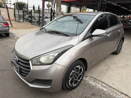 HYUNDAI HB20 1.0 COMFORT 12V FLEX 4P MANUAL