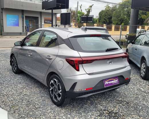 HYUNDAI-HB20-2023