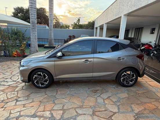 HYUNDAI-HB20-2023