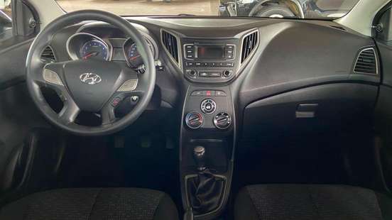 HYUNDAI-HB20-2019