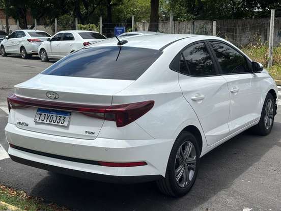 HYUNDAI-HB20S-2024
