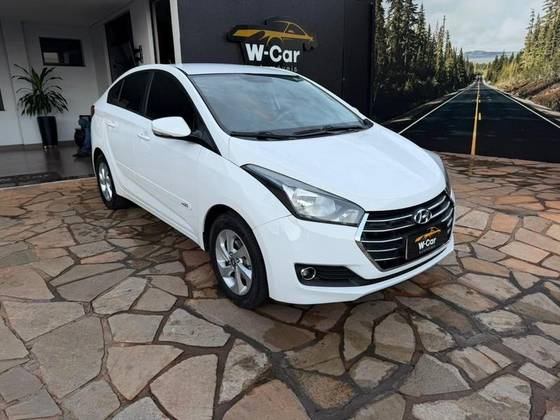 HYUNDAI HB20S 1.6 COMFORT PLUS 16V FLEX 4P AUTOMÁTICO
