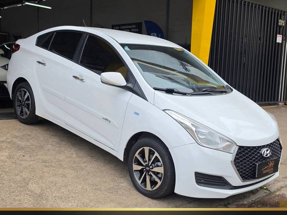 HYUNDAI HB20S 1.6 OCEAN 16V FLEX 4P AUTOMÁTICO
