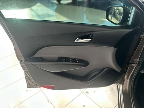 HYUNDAI-HB20S-2016