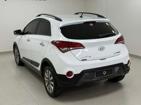 HYUNDAI-HB20X-2016