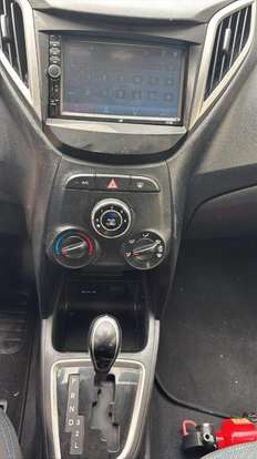 HYUNDAI-HB20X-1.6 16V STYLE FLEX 4P AUTOMÁTICO HYUNDAI-HB20X-2015