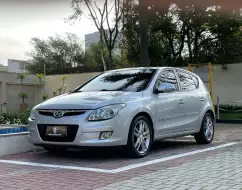 HYUNDAI I30 2.0 MPFI GLS 16V GASOLINA 4P AUTOMÁTICO HYUNDAI I30 2.0 MPFI GLS 16V GASOLINA 4P AUTOMÁTICO