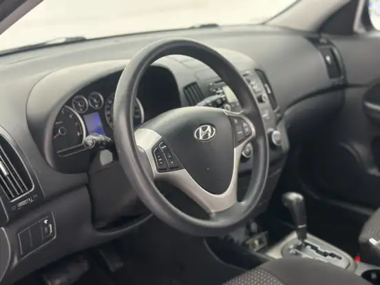 HYUNDAI-I30-2.0 MPFI GLS 16V GASOLINA 4P AUTOMÁTICO HYUNDAI-I30-2011
