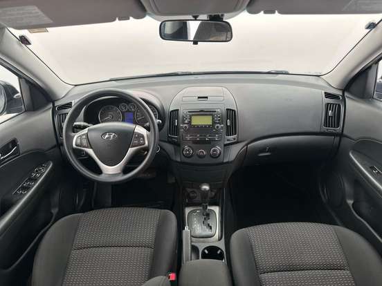 HYUNDAI-I30-2.0 MPFI GLS 16V GASOLINA 4P AUTOMÁTICO HYUNDAI-I30-2011