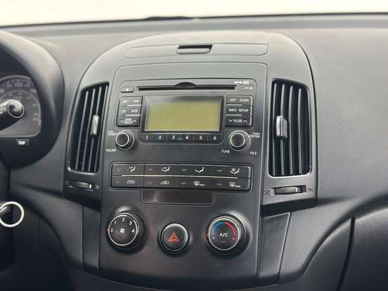 HYUNDAI-I30-2011