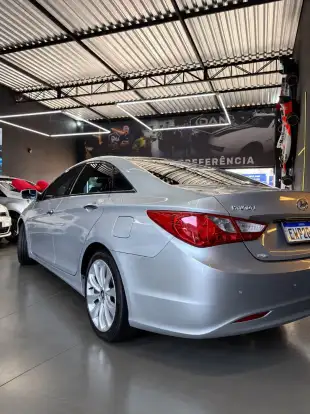 HYUNDAI-SONATA-2011