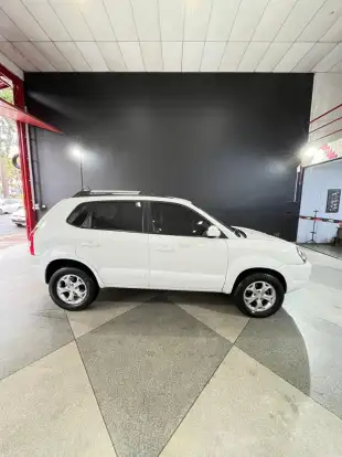 HYUNDAI-TUCSON-2015