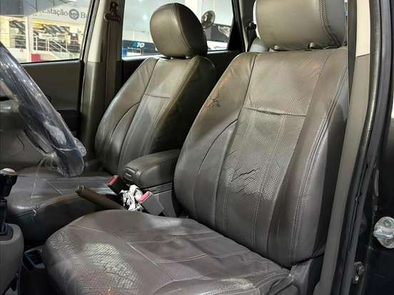 HYUNDAI-TUCSON-2.0 GL 2WD 16V GASOLINA 4P MANUAL HYUNDAI-TUCSON-2011
