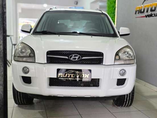 HYUNDAI-TUCSON-2.0 MPFI GLS 16V 143CV 2WD FLEX 4P AUTOMÁTICO HYUNDAI-TUCSON-2015