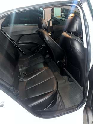 HYUNDAI-HB20-2015