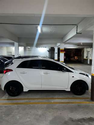 HYUNDAI-HB20-2015
