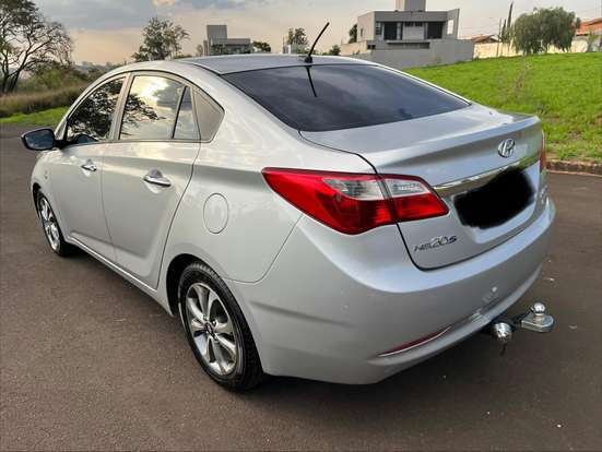 HYUNDAI-HB20S-2014