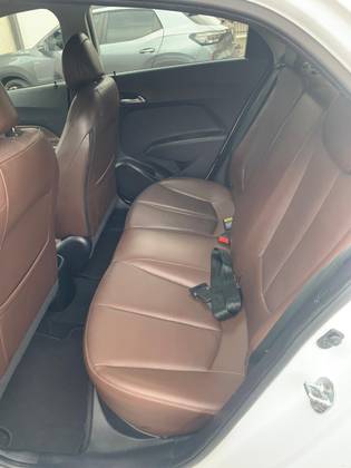 HYUNDAI HB20X 1.6 16V PREMIUM FLEX 4P AUTOMÁTICO