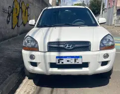 HYUNDAI TUCSON 2.0 MPFI GLS 16V 143CV 2WD FLEX 4P AUTOMÁTICO HYUNDAI TUCSON 2.0 MPFI GLS 16V 143CV 2WD FLEX 4P AUTOMÁTICO
