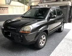 HYUNDAI TUCSON 2.0 MPFI GLS 16V 143CV 2WD GASOLINA 4P AUTOMÁTICO HYUNDAI TUCSON 2.0 MPFI GLS 16V 143CV 2WD GASOLINA 4P AUTOMÁTICO