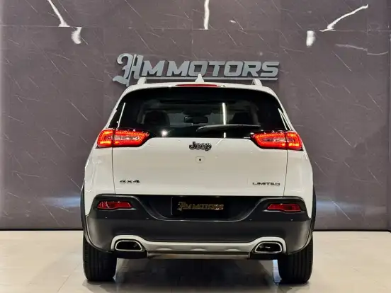 JEEP-CHEROKEE-3.2 LIMITED 4X4 V6 24V GASOLINA 4P AUTOMÁTICO JEEP-CHEROKEE-2015