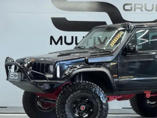 JEEP-CHEROKEE-4.0 SPORT 4X4 6I 12V GASOLINA 4P AUTOMÁTICO JEEP-CHEROKEE-2000