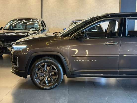 JEEP-COMMANDER-1.3 T270 TURBO FLEX LONGITUDE AT6 JEEP-COMMANDER-2025