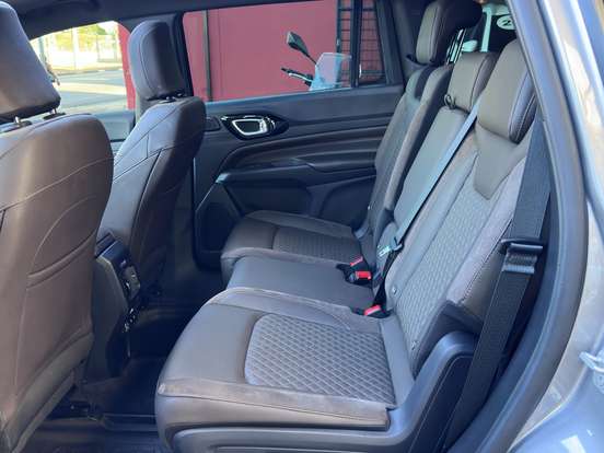 JEEP-COMMANDER-1.3 T270 TURBO FLEX OVERLAND AT6 JEEP-COMMANDER-2024