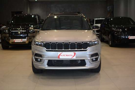 JEEP-COMMANDER-2024