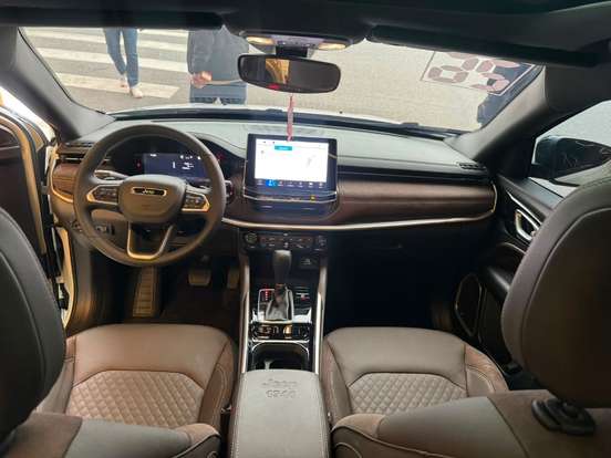 JEEP-COMMANDER-1.3 T270 TURBO FLEX OVERLAND AT6 JEEP-COMMANDER-2025