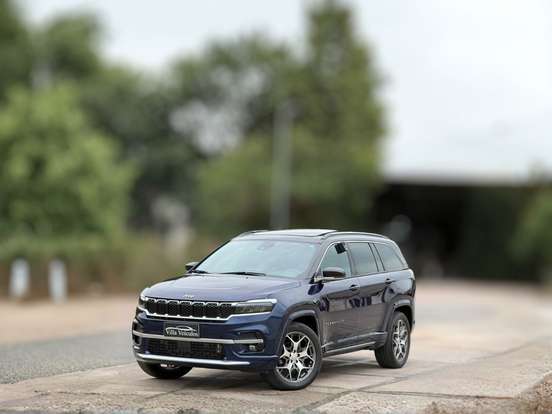 JEEP-COMMANDER-2022