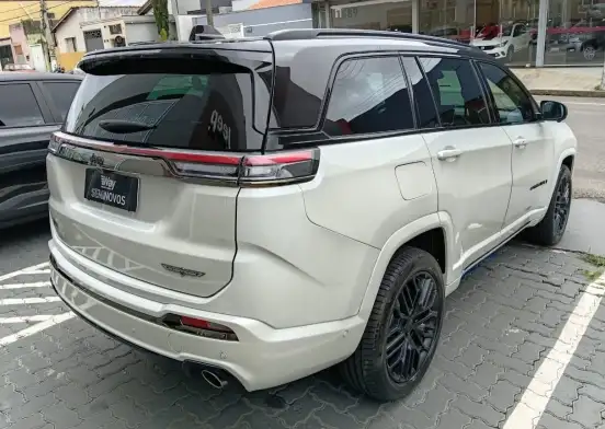 JEEP-COMMANDER-2025