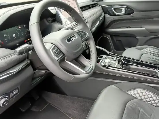 JEEP-COMMANDER-2.0 HURRICANE 4 TURBO GASOLINA BLACKHAWK AT9 JEEP-COMMANDER-2025
