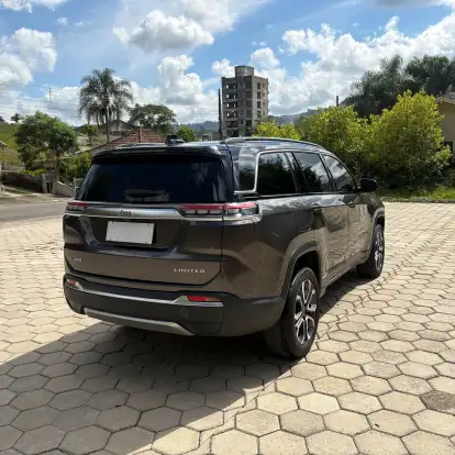 JEEP-COMMANDER-2024