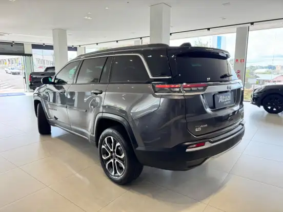 JEEP-COMMANDER-2022