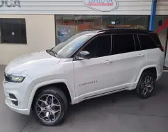 JEEP COMMANDER 2.0 TD380 TURBO DIESEL OVERLAND AT9 JEEP COMMANDER 2.0 TD380 TURBO DIESEL OVERLAND AT9