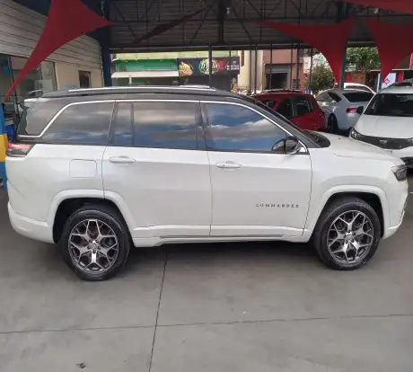 JEEP-COMMANDER-2022