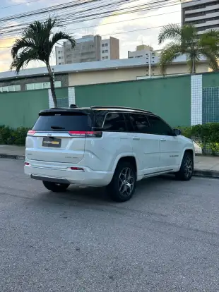 JEEP-COMMANDER-2023