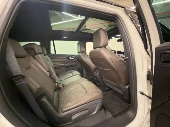 JEEP-COMMANDER-2022