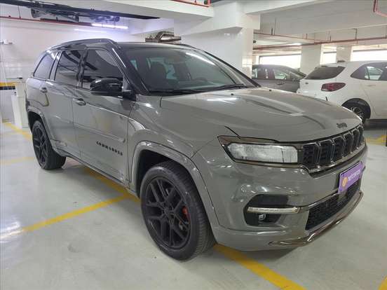JEEP-COMMANDER-2.0 HURRICANE 4 TURBO GASOLINA BLACKHAWK AT9 JEEP-COMMANDER-2024