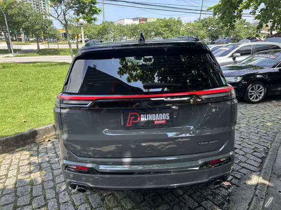 JEEP-COMMANDER-2025