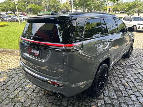 JEEP-COMMANDER-2.0 HURRICANE 4 TURBO GASOLINA BLACKHAWK AT9 JEEP-COMMANDER-2025