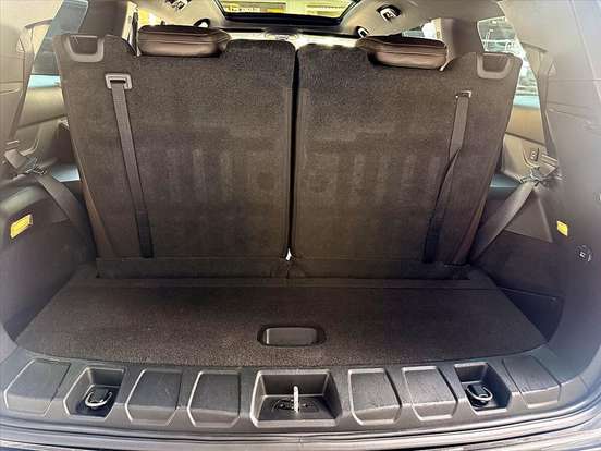 JEEP-COMMANDER-2022