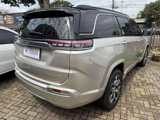 JEEP-COMMANDER-2022