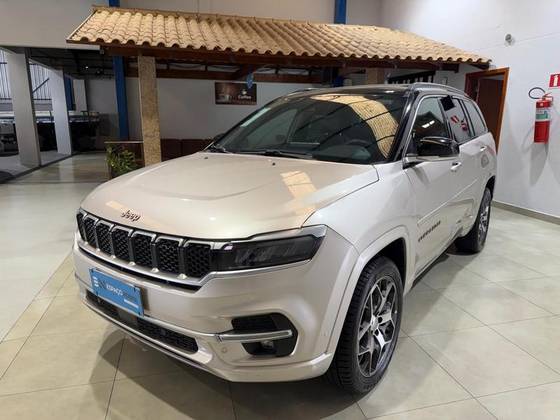 JEEP COMMANDER 2.0 TD380 TURBO DIESEL OVERLAND AT9
