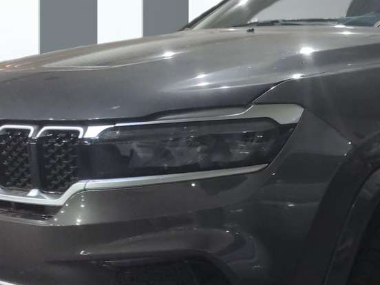 JEEP-COMMANDER-2025