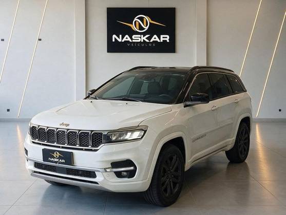 JEEP COMMANDER 2.2 TURBO DIESEL OVERLAND AT9