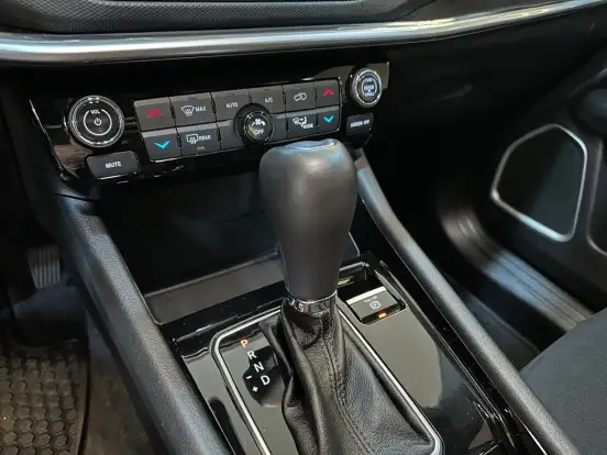 JEEP-COMPASS-2024